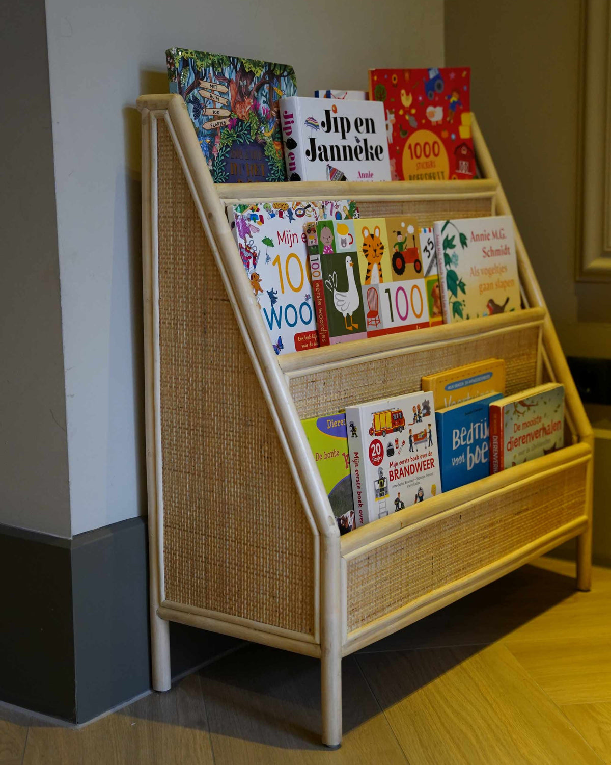 Kinderboekenkast rotan