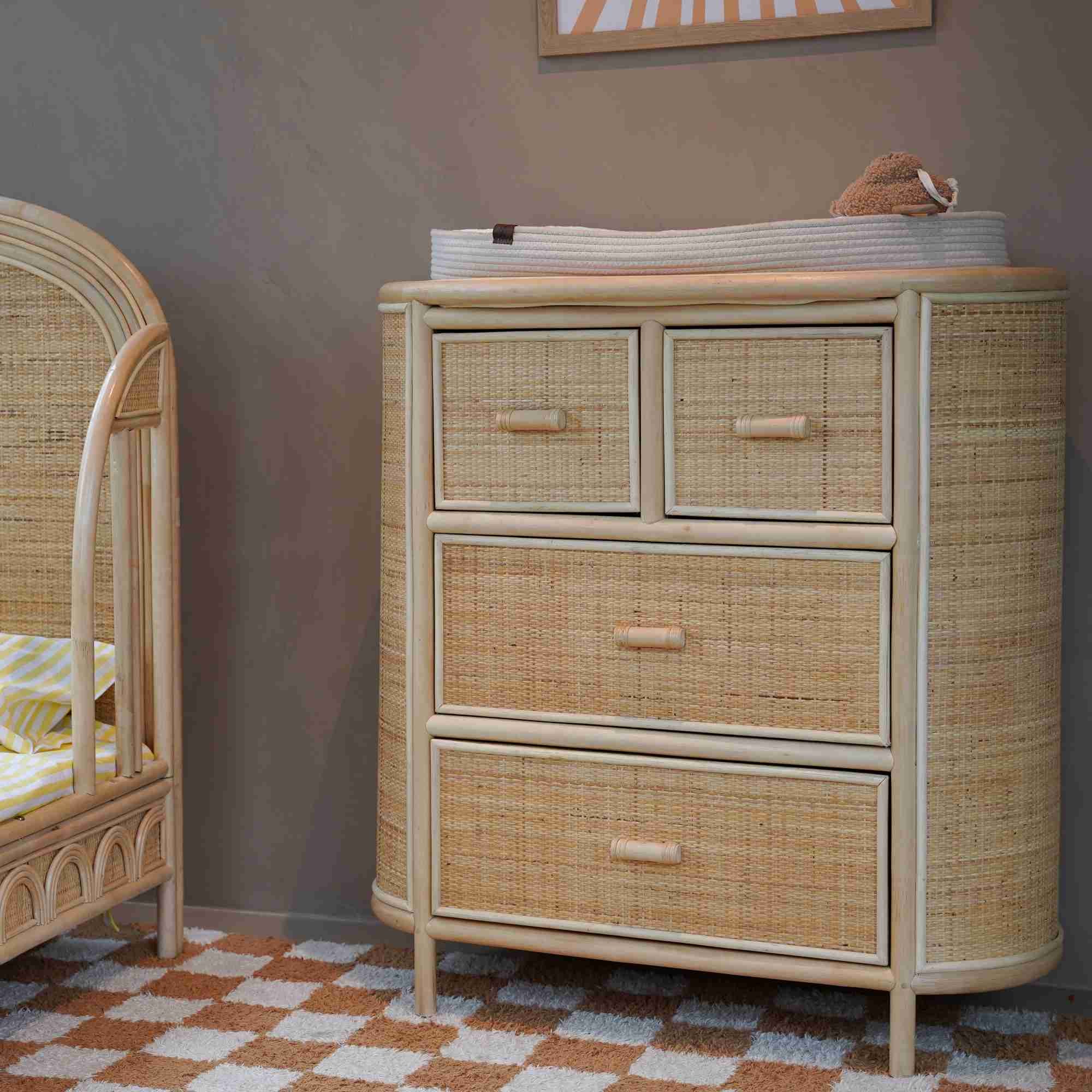 Commode kast ovaal rotan coco en meegroeibed Rainbow rotan